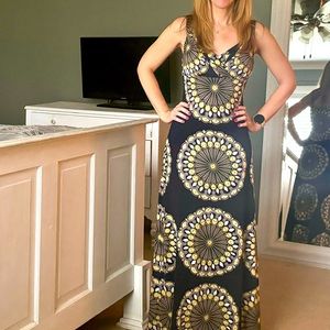 INC NAVY AND YELLOW MAXI DRESS SIZE XS